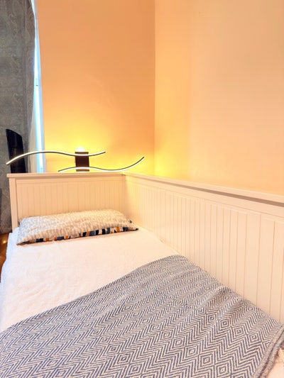 Double Room in Sharing Main Photo
