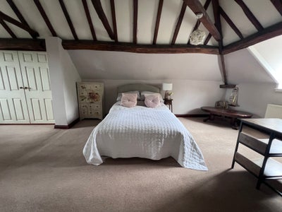 Beautiful En-Suite Rooms Near University Main Photo