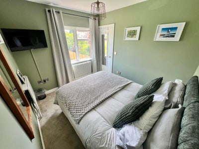 Double room overlooking countryside  Main Photo