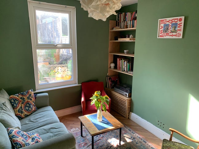 Rooms in share house St George Main Photo