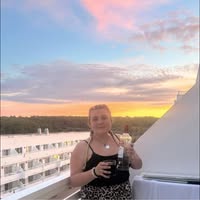21 year old Female seeks a single or double room Main Photo