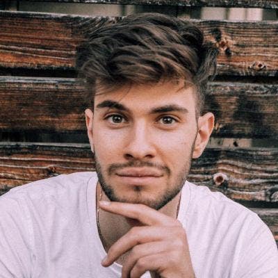 2 PhD students looking for 3rd flatmate Main Photo