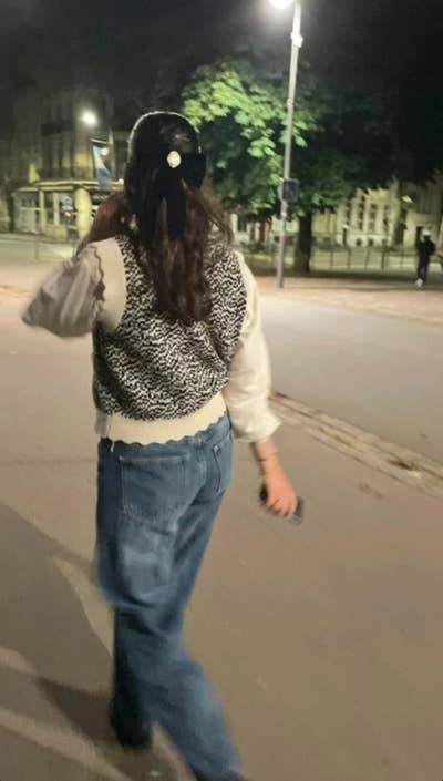 Friendly, tidy & respectful Italian girl student Main Photo