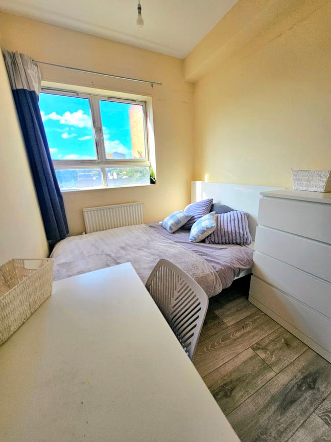 Kings Cross Double Room Available Now!  Main Photo