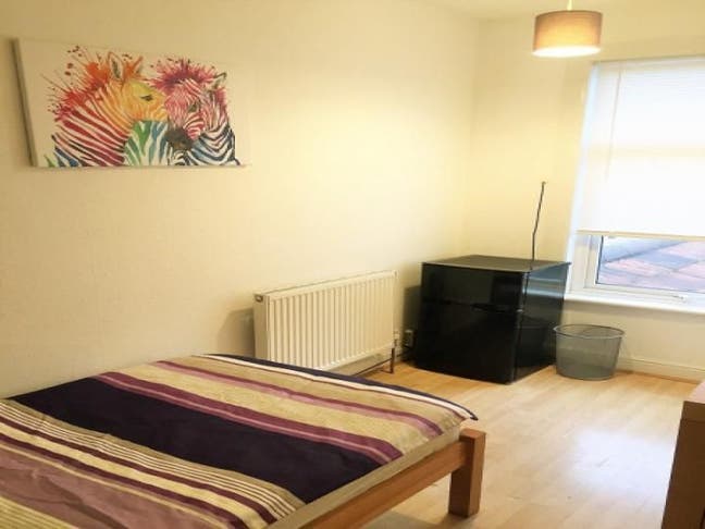 Super Spacious Single Room ! Main Photo