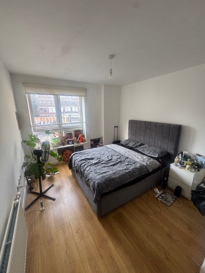 Large Double Room Available in Peckham! Main Photo