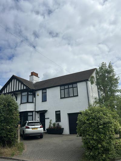 Lovely double room in shared house Main Photo