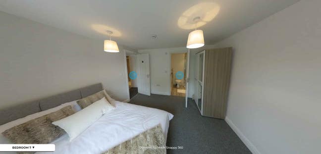 Double Room with en-suite! Main Photo