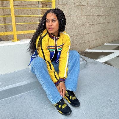   Hey girlies,  I’m Jasmine, 24 and I�... Main Photo