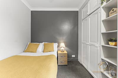 ⭐ Stunning Double Rooms in Woodston ⭐ Main Photo