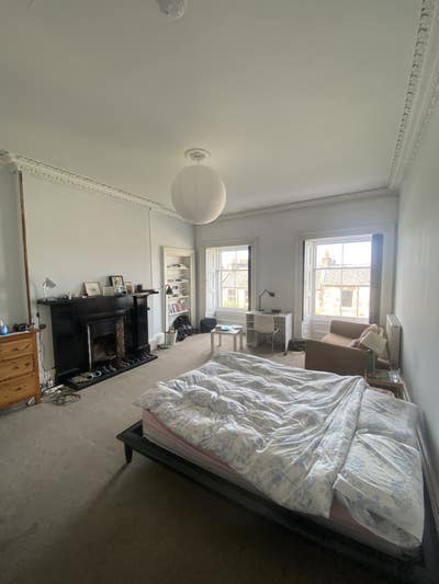 Beautiful Room for Fringe  Main Photo