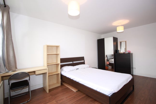 Super Spacious Double Room Near Tower Hill Main Photo