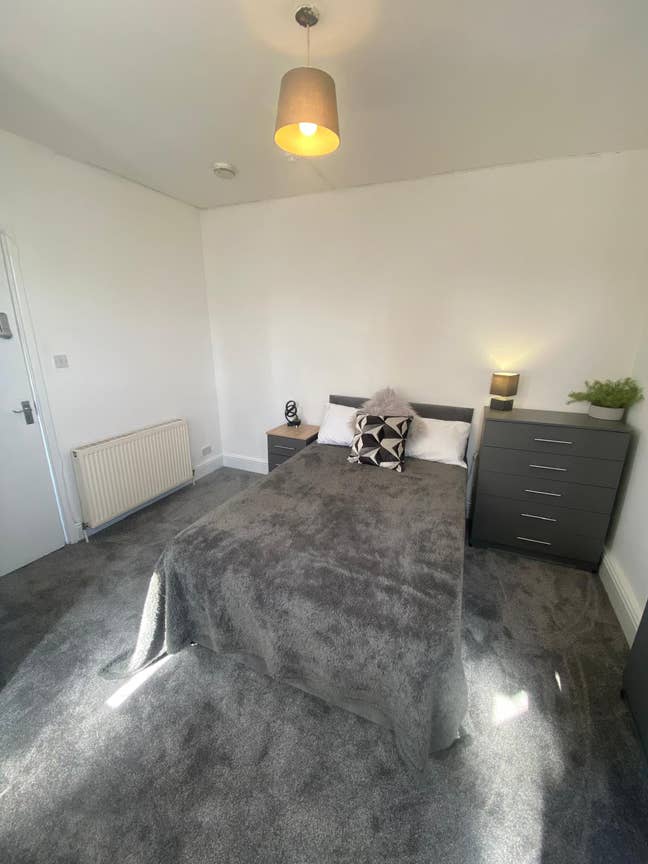 Stylish En-Suite Rooms Available - DN4 Doncaster Main Photo