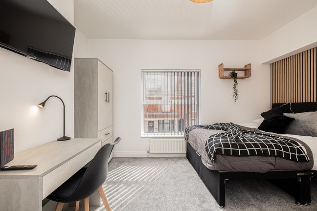 Four Fantastic Ensuite Rooms Now Available in CV10 Main Photo