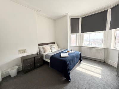 Premium Double Enuite Rooms Available, DN4 Main Photo