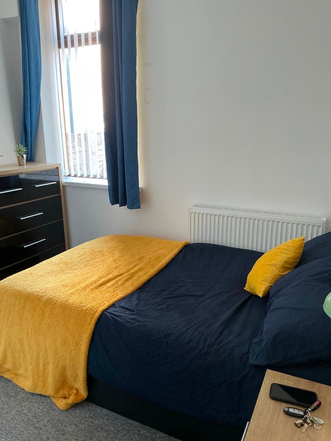 Sherburn Street Main Photo