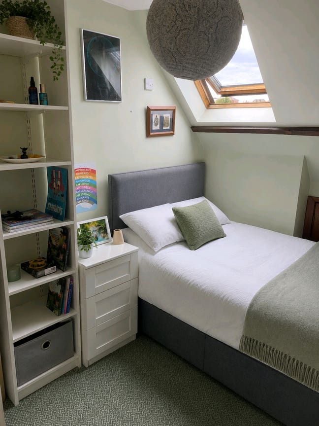 Bright Studio Flat Main Photo