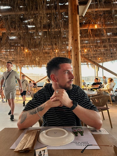 Professional looking to buddy up Main Photo