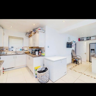 En-suite Available - Bletchley  Main Photo