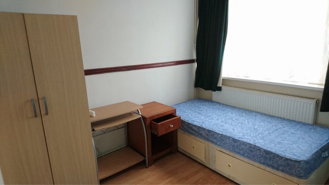 Nice Single Room Near Whitechapel/Shadwell Main Photo