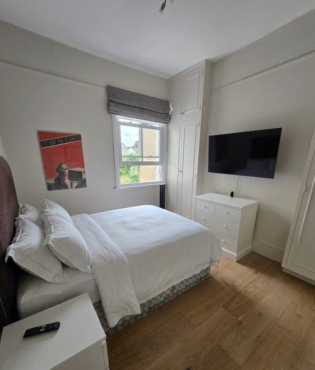 Short let 3-6 months. Double room & bathroom  Main Photo