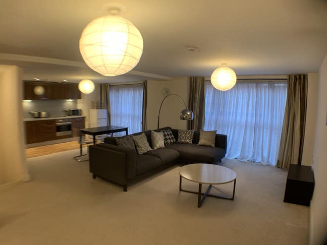 Stylish 2 Bed Apartment in St Paul's Square Main Photo