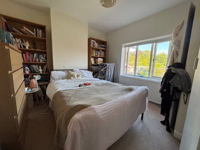 Double room for rent with view of the Tor Main Photo