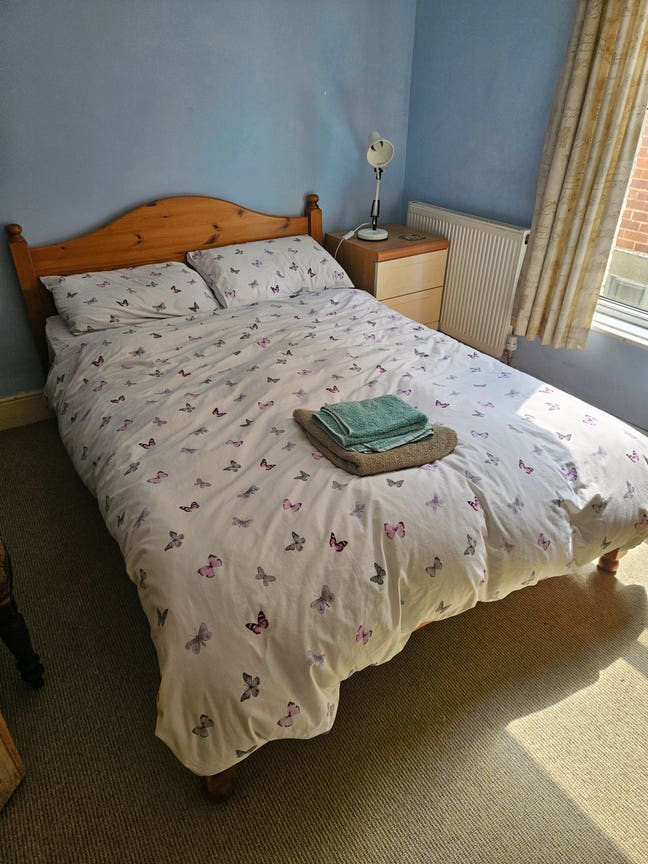 Room in house Main Photo