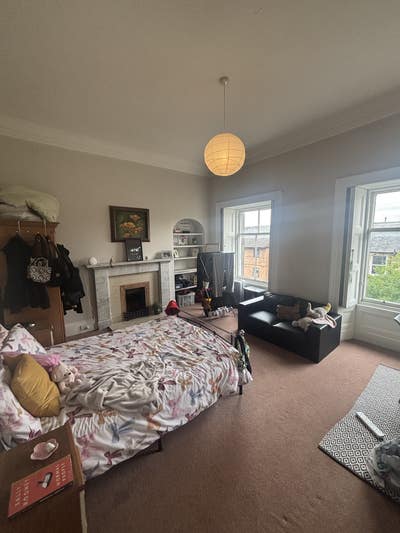 Spacious Double Room  Main Photo