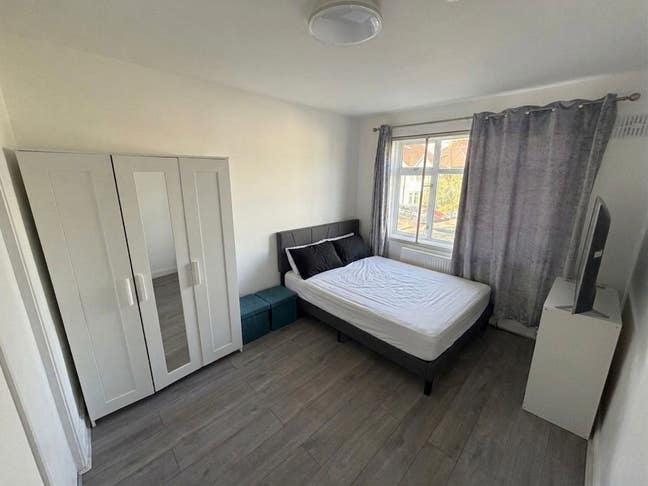 Double Room for rent-TW3 3AL Main Photo