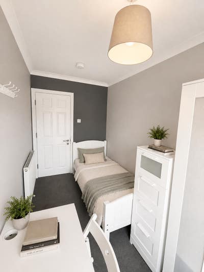 1 single room  available from 2nd October  2026 Main Photo
