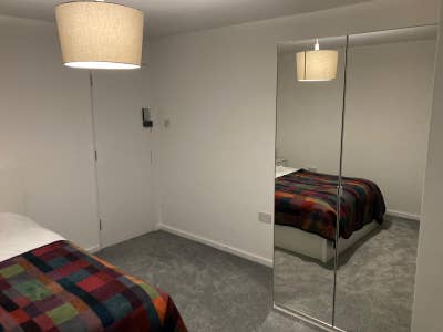 Brand New Refurbished Modern Rooms Main Photo