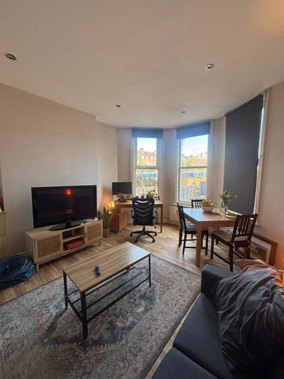 Room in beautiful flat in Stockwell/Clapham Main Photo