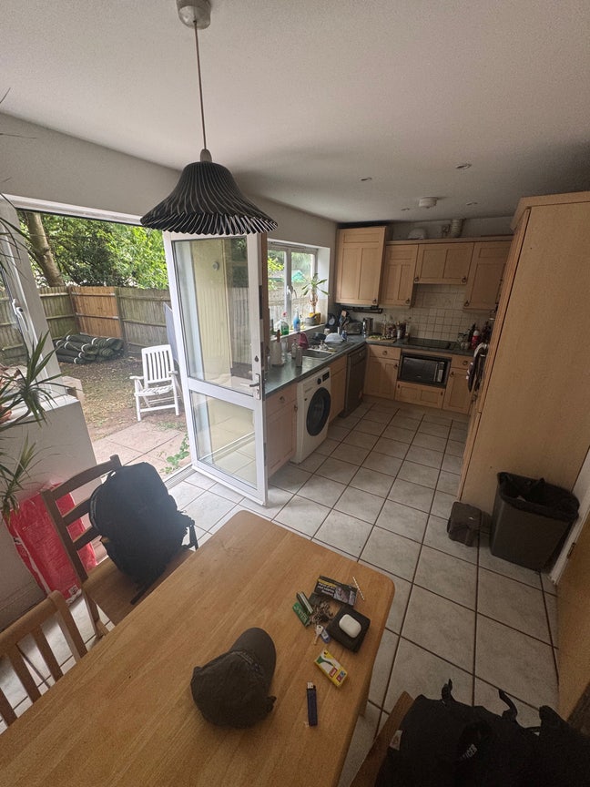 &pound;950 Islington, 2 Rooms (bedroom and office) Main Photo