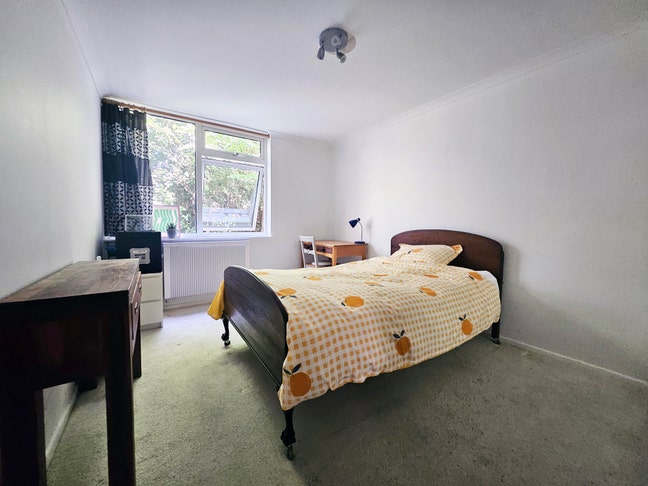  Double - Free Parking & Gym/Swim. Pool/10mins bus Main Photo