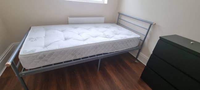 Budget Friendly Rooms*All Bills inc*Close to City* Main Photo