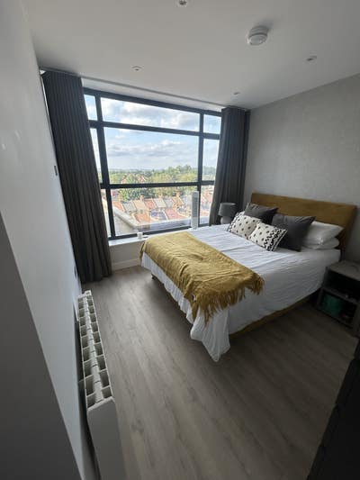 Private room and bathroom flat share Main Photo