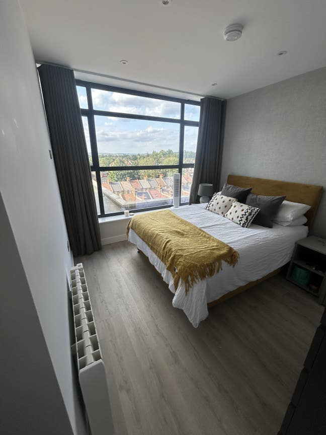 Private room and bathroom flat share Main Photo