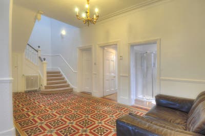 Stunning Period house -  so much space. Couples ✅ Main Photo