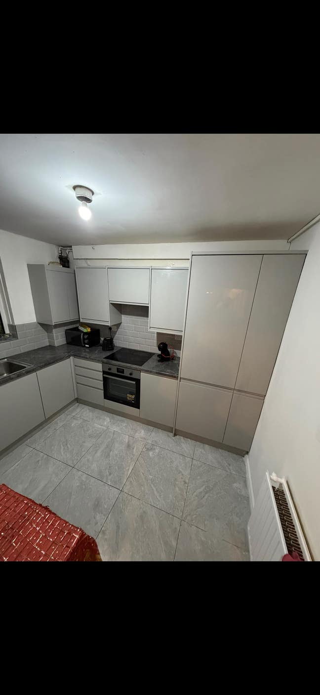 4 bed maisonette with front & back garden SE15 Main Photo