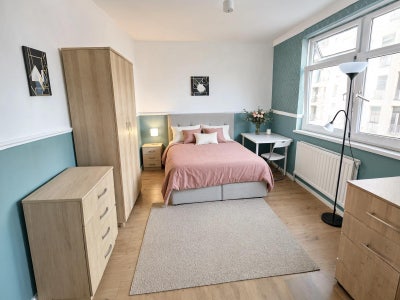 Fantastic Double Room available in Canary Wharf Main Photo
