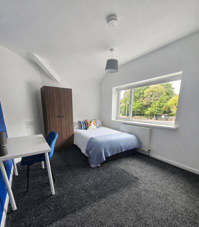 🔥Spacious Double Rooms Available Now – M6 🔥 Main Photo