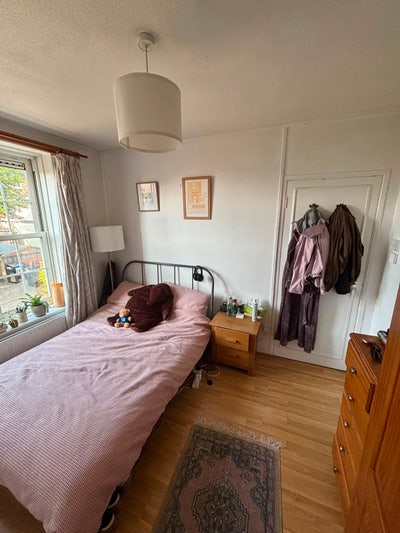 Bright double room in Putney  Main Photo