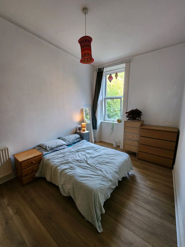 Double Room Available – Woodlands, West End  Main Photo