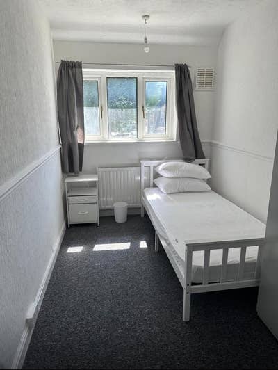 Single Room To Let –  Barking IG11 0NW Main Photo