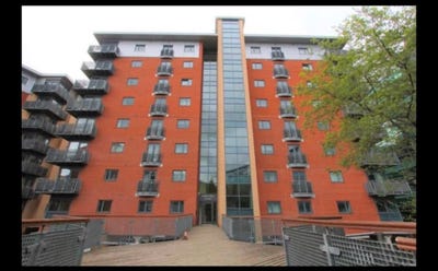 Room in city center, 6 mins to rail station Main Photo