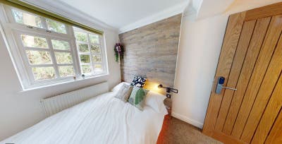 🌿 Boutique Co-Living | Luxury Double | Greenwich Main Photo