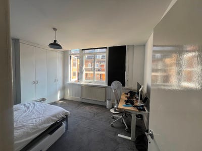 Large Room Spitalfields | 3–31 August | &pound;1,450 Main Photo