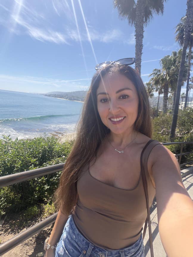 I am a professional female aged 34. I own a r... Main Photo