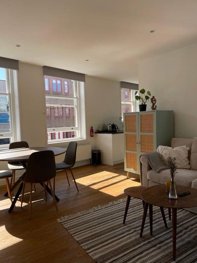Lovely double room in Bayswater Main Photo